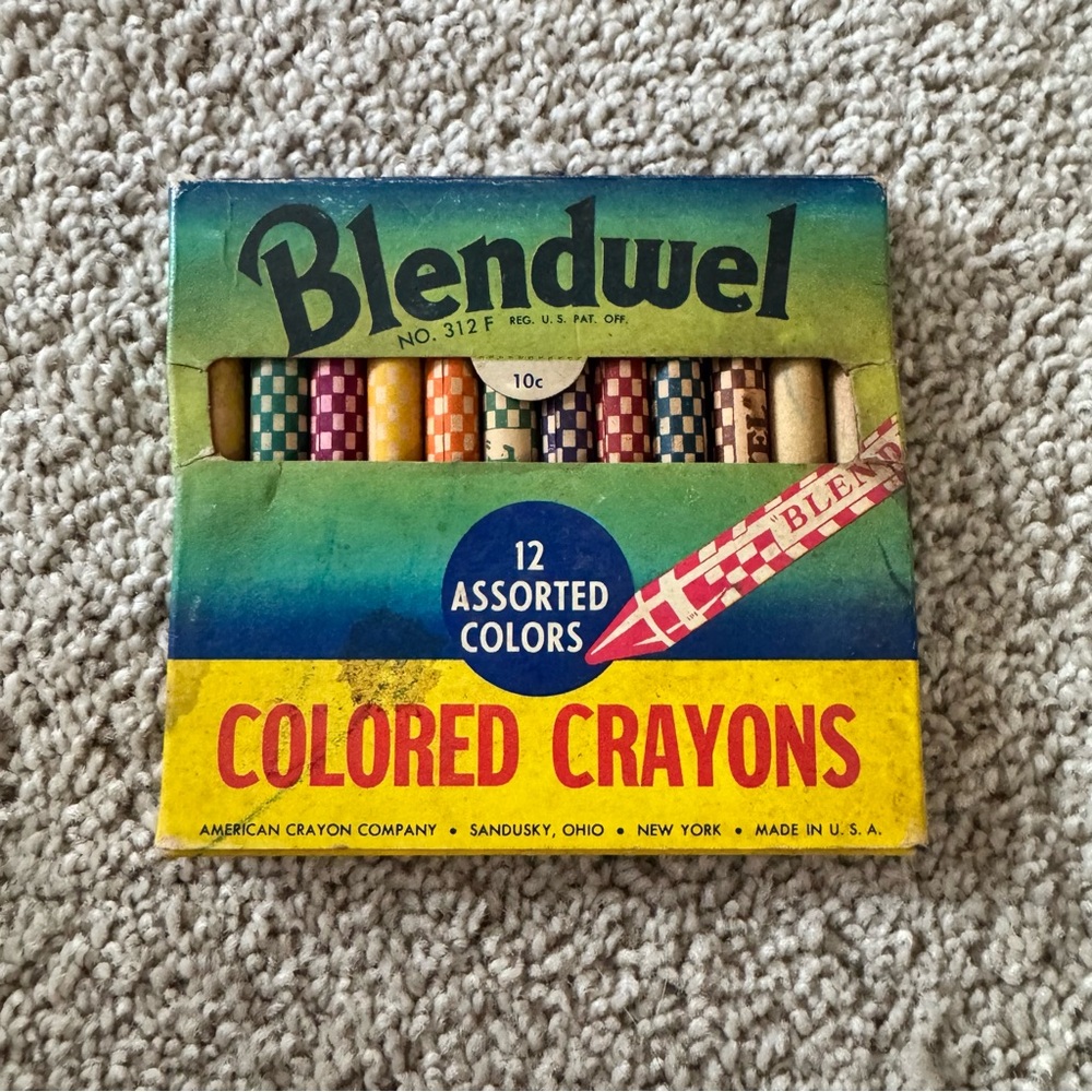 Vintage 1940s / 1950s Blendwel Colored Crayons w/ 10 Blendwel & 2 Vtg Crayolas